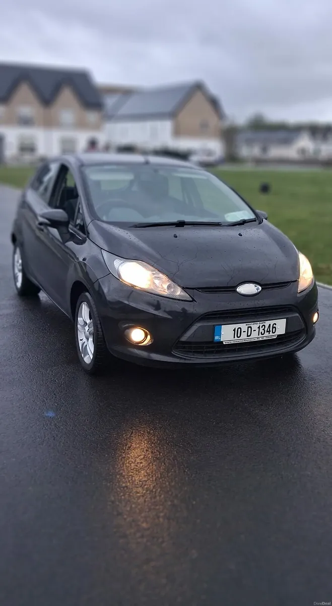 2010 Ford fiesta Fresh NCT TAX Mint condition! - Image 3