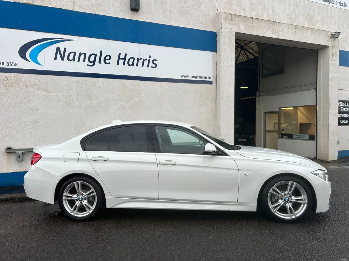 BMW 3-Series  M SPORT. LOW KMS. AUTOMATIC - Image 4