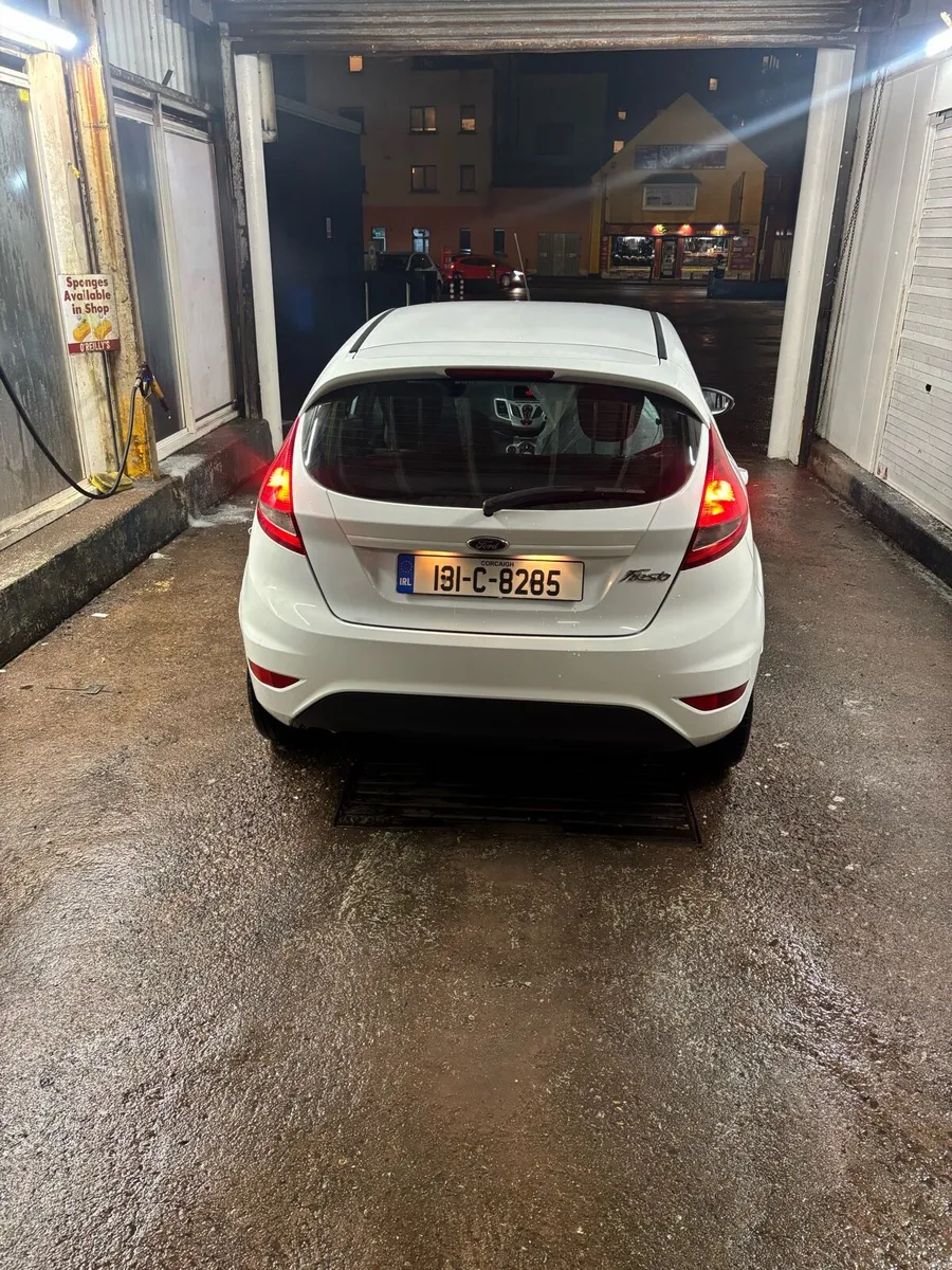 Ford fiesta - Image 3