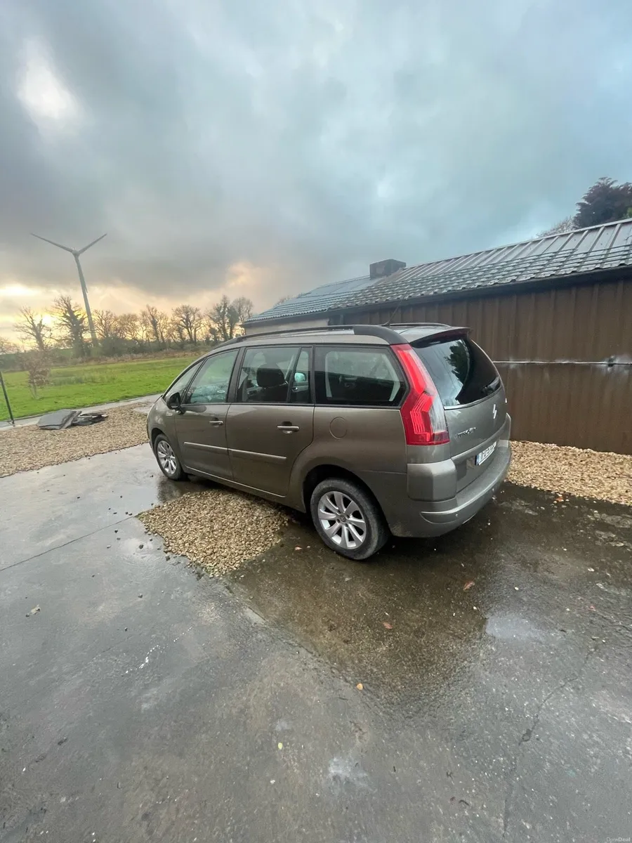 Car C4  Picasso 1.6HDI Automatic - Image 3