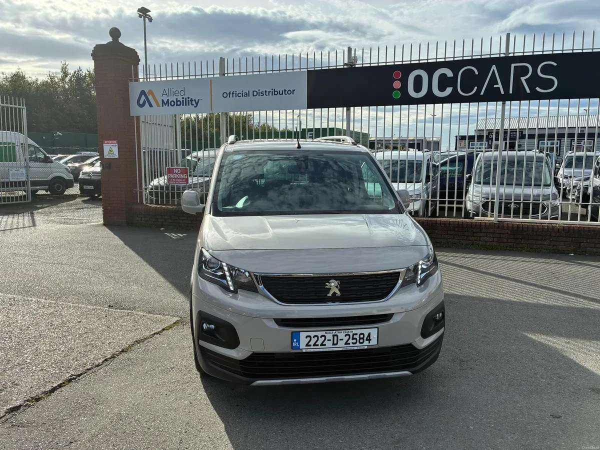 2022 Peugeot Rifter Allure Horizon 5seats+ wc Taxi - Image 1