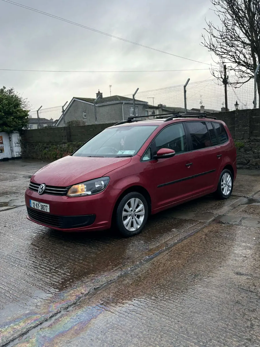 2012 Volkswagen Touran 1.6tdi AUTOMATIC - Image 2