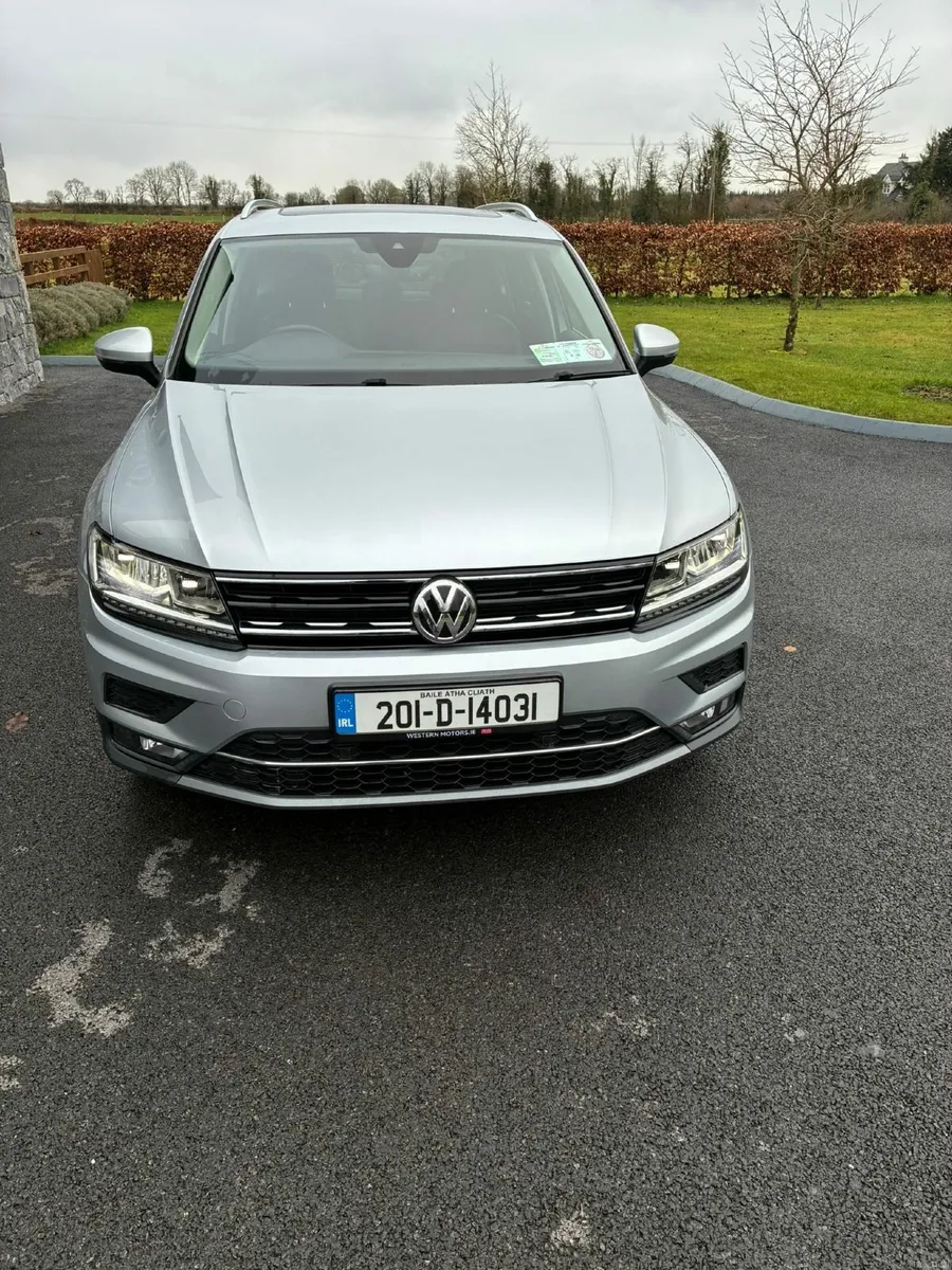 201 Volkswagen Tiguan HIGHLINE 2.0 TDI - Image 4