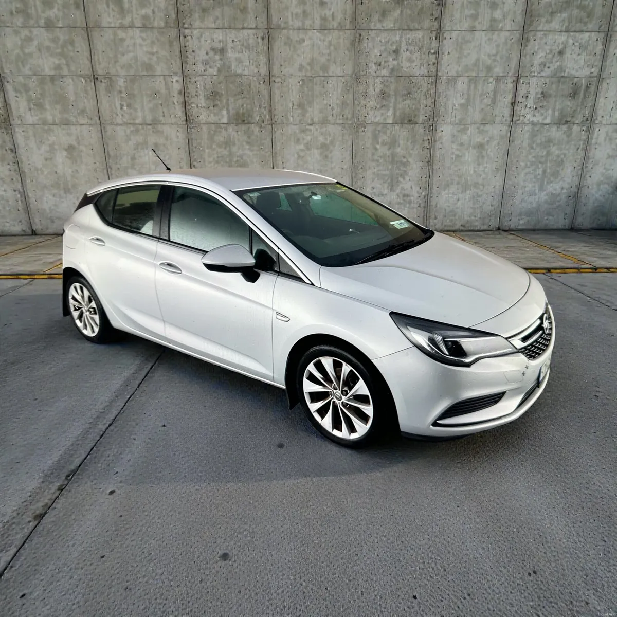 2017 Opel Astra 1.4 100PS SC Petrol - Image 4