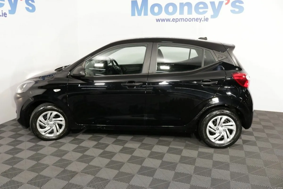 Hyundai i10 Classic 1.0L Petrol - Great Value, Low - Image 6