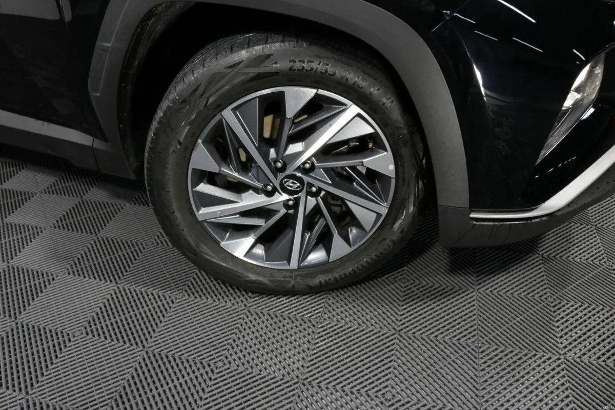 Hyundai Tucson EXECUTIVE 1.6L DIESEL SUV - Image 3