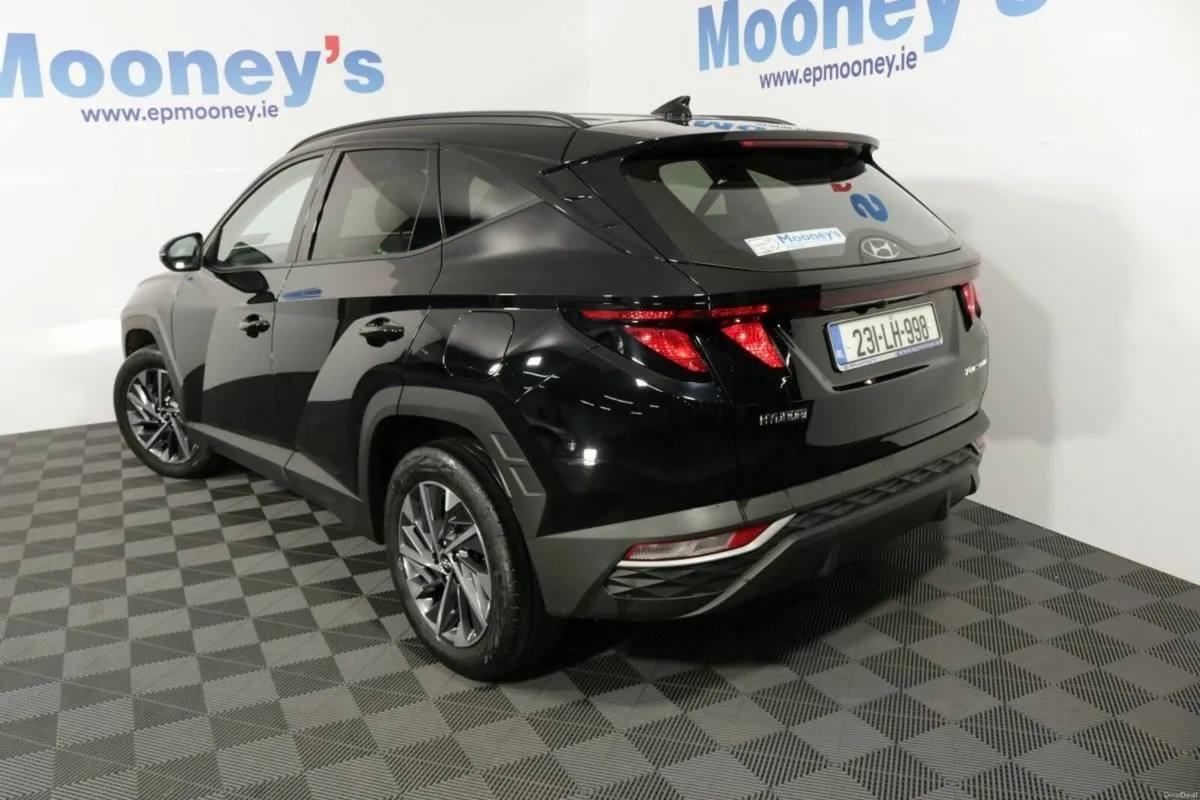 Hyundai Tucson EXECUTIVE 1.6L DIESEL SUV - Image 4