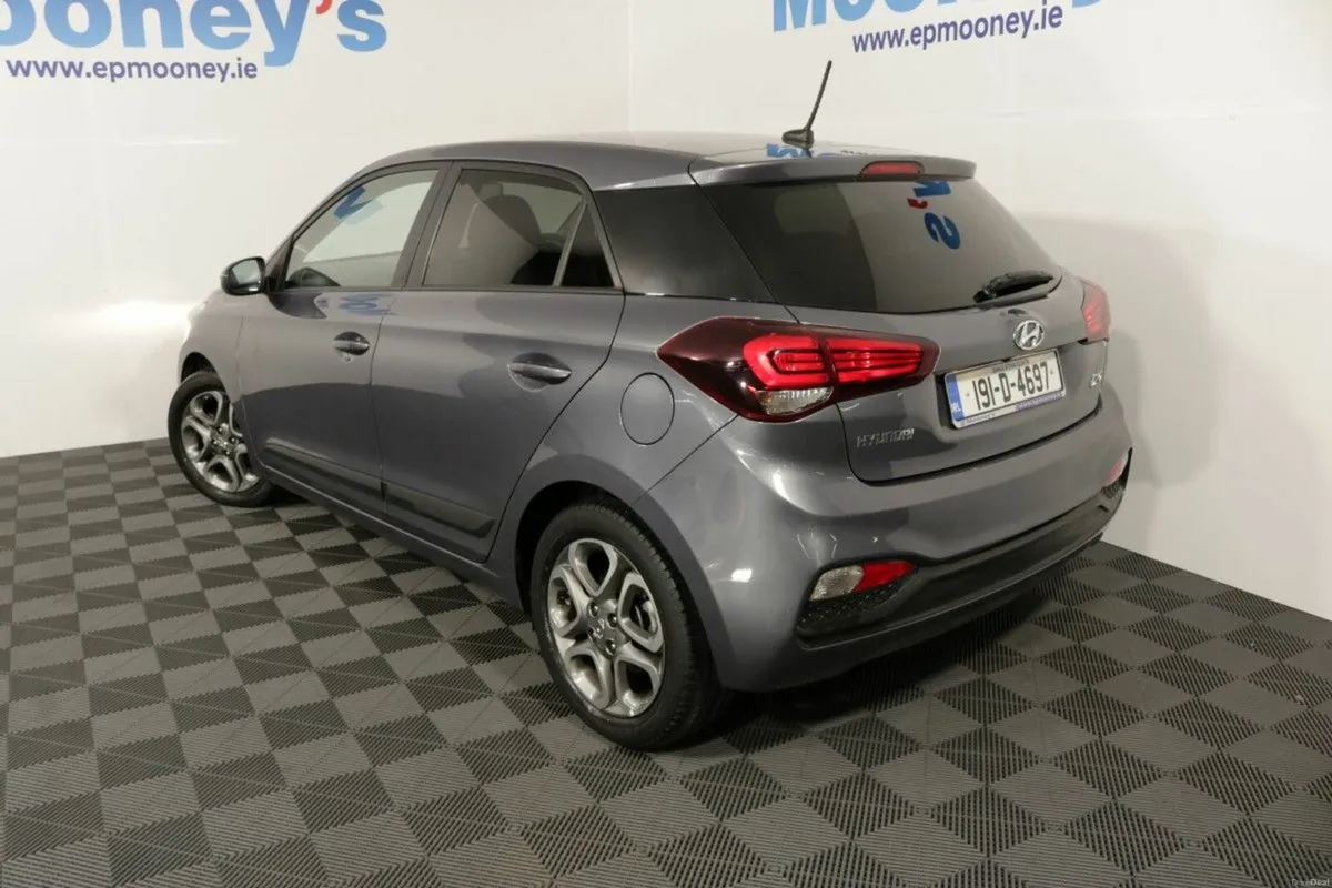 Hyundai i20 DELUXE PLUS 1.2L PPETROL HATCHBACK - Image 4