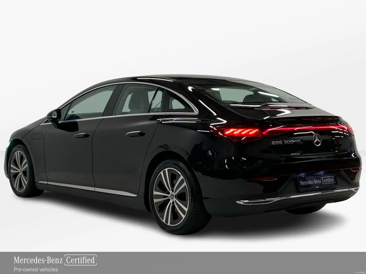 Mercedes-Benz EQE EQE 300 | Panoramic Sunroof - Image 4