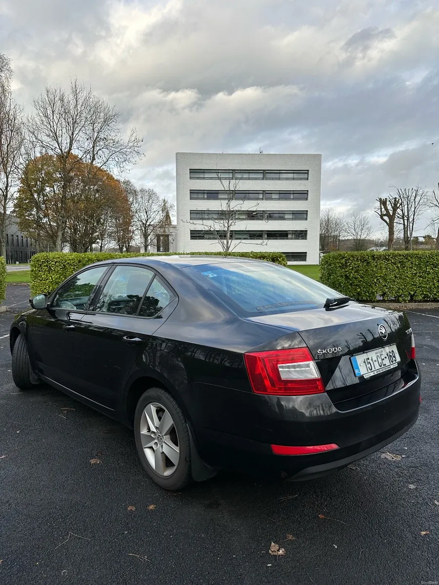 Skoda Octavia 2015 1.6 TDI (Ambition model) - Image 4