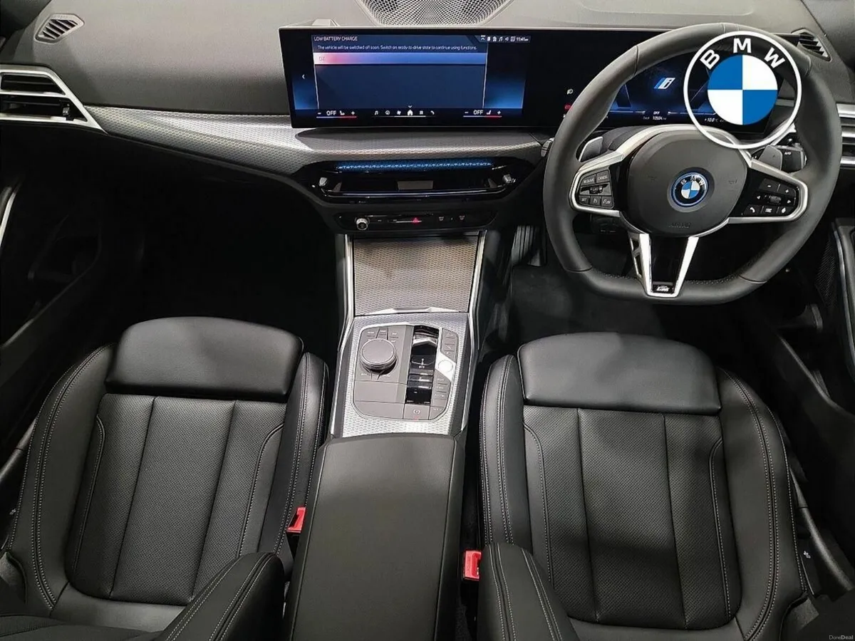 BMW 3-Series 330e M Sport Saloon - Image 4