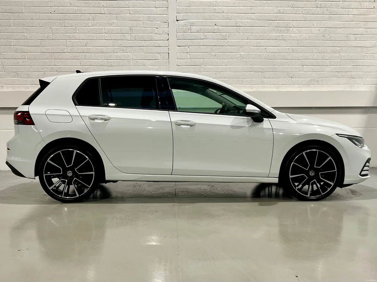 Volkswagen Golf Life 2.0TDI 115bhp 5dr Auto - Image 5