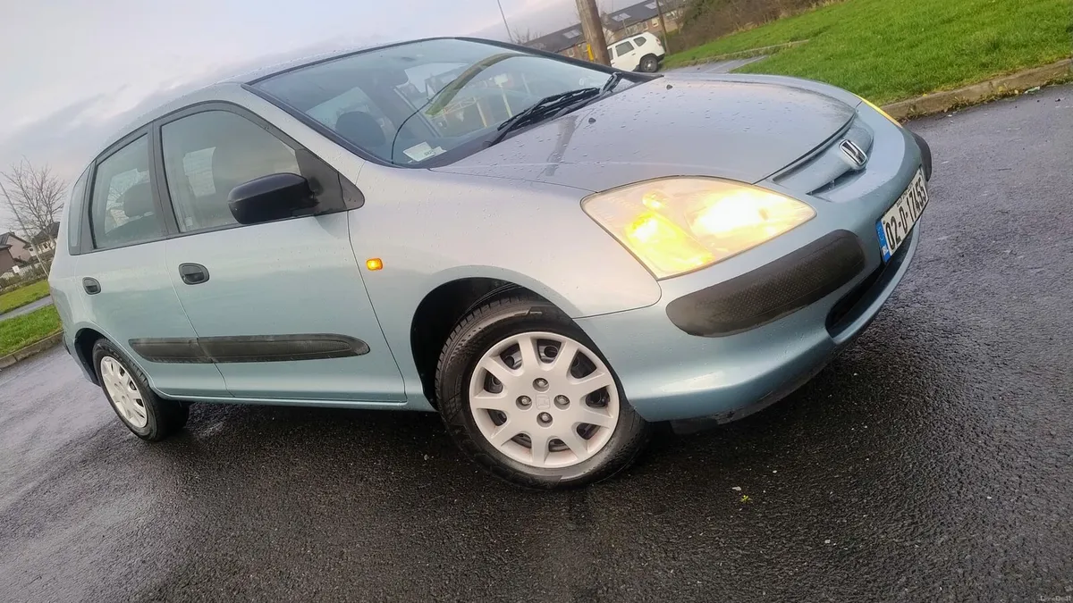 Mint Honda Civic with Tax & NCT 07/26 ONLY €1290 - Image 2