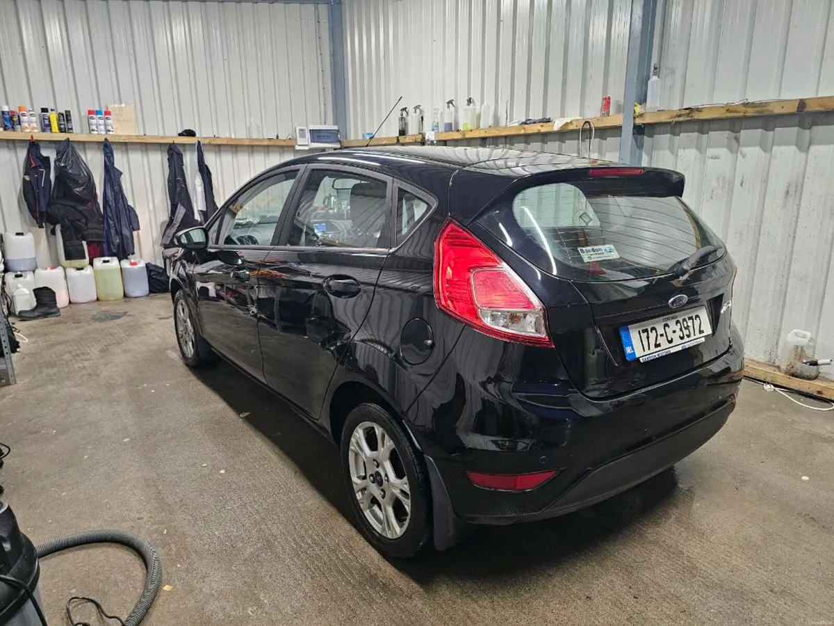 2017 Ford Fiesta Zetec Petrol 1.2L - Image 3