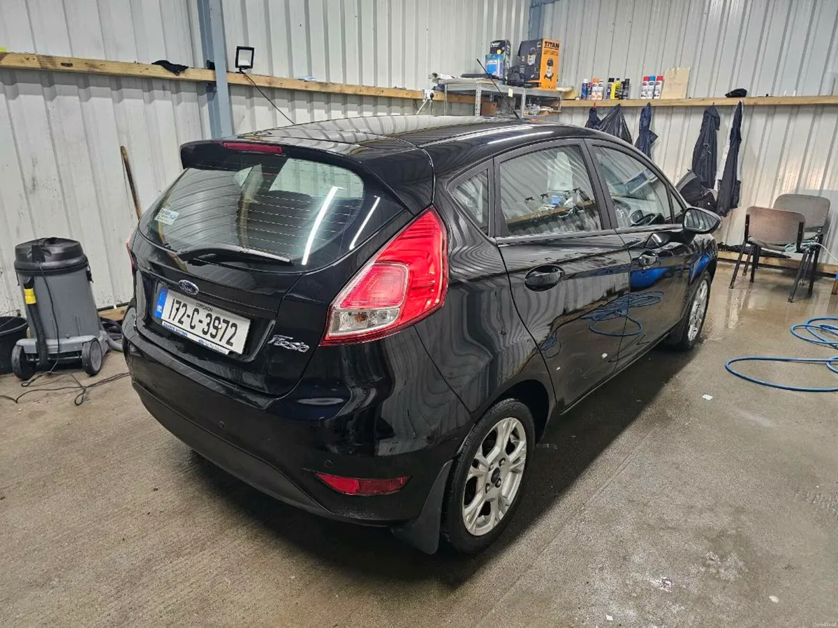 2017 Ford Fiesta Zetec 1.2L - Image 4