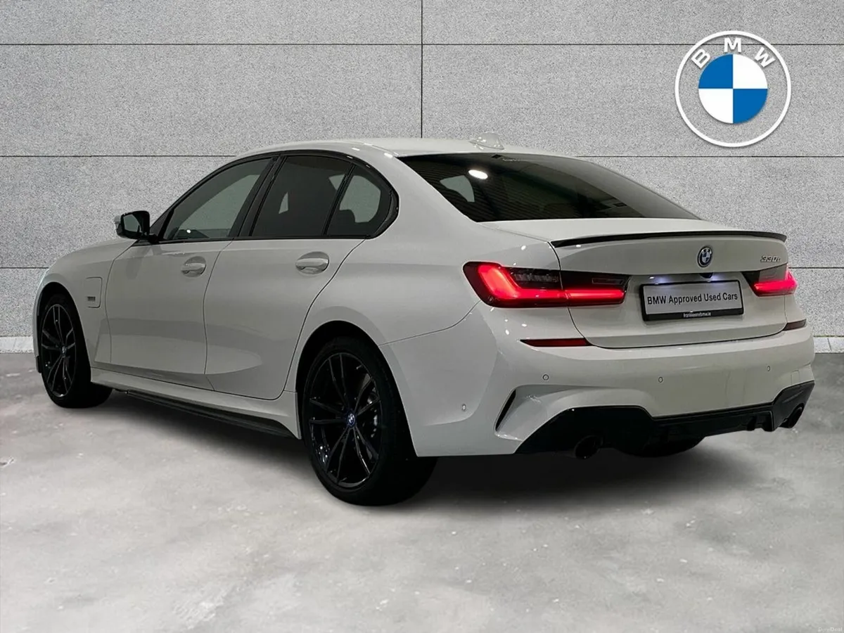 BMW 3-Series 330e M Sport Saloon - Image 3