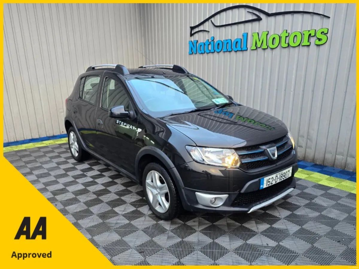 2015 Dacia Sandero Stepway 0.9 Petro TCe SIGNATURE - Image 1