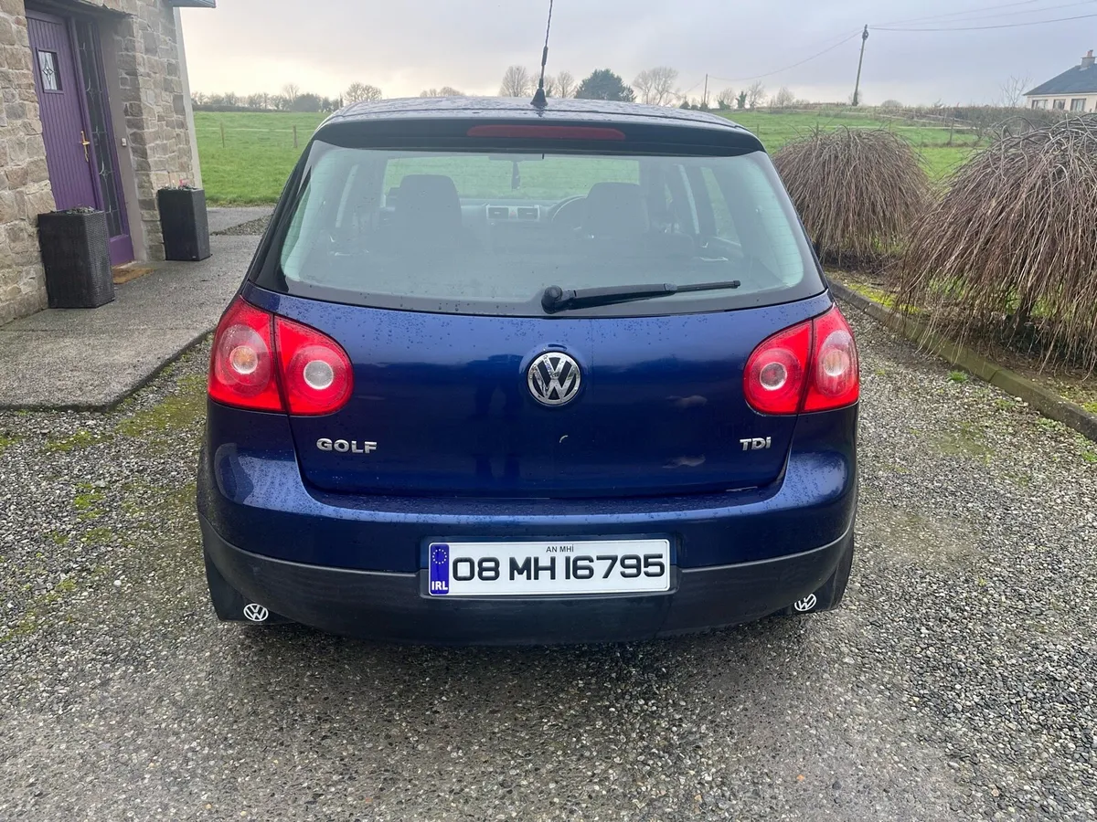 Volkswagen Golf - Image 4