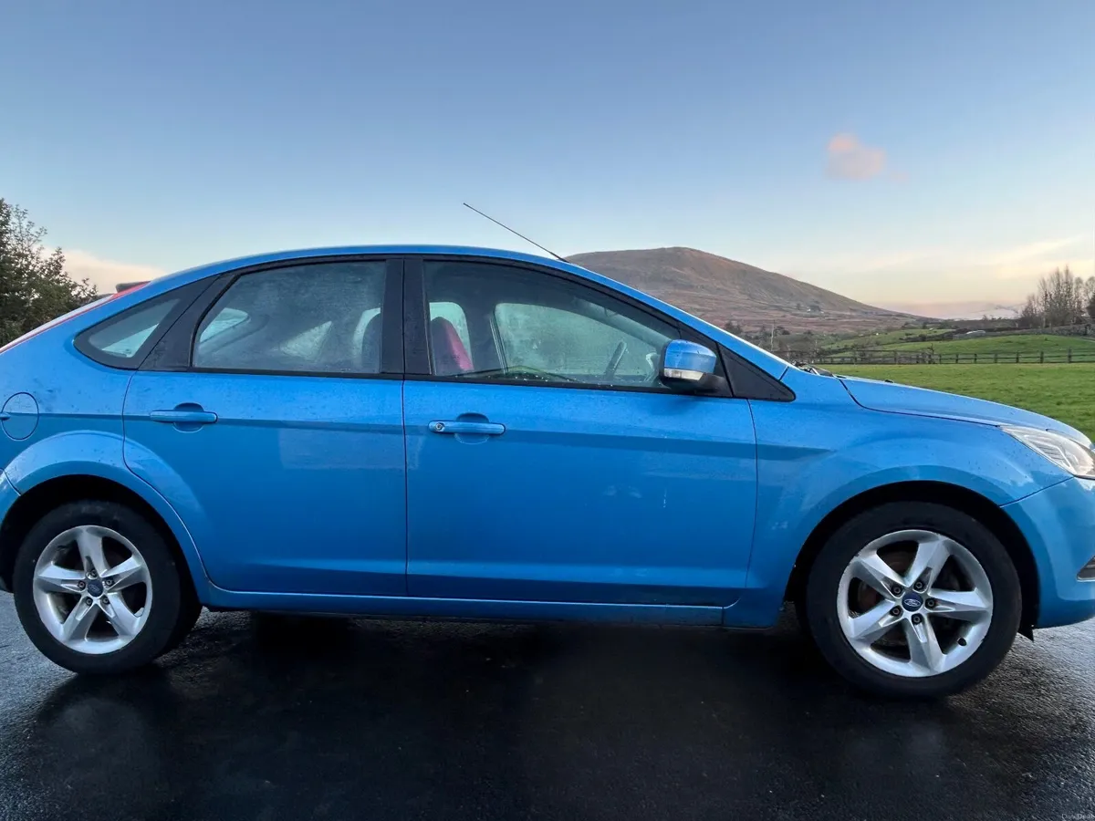 Ford Focus 2008 - Image 2