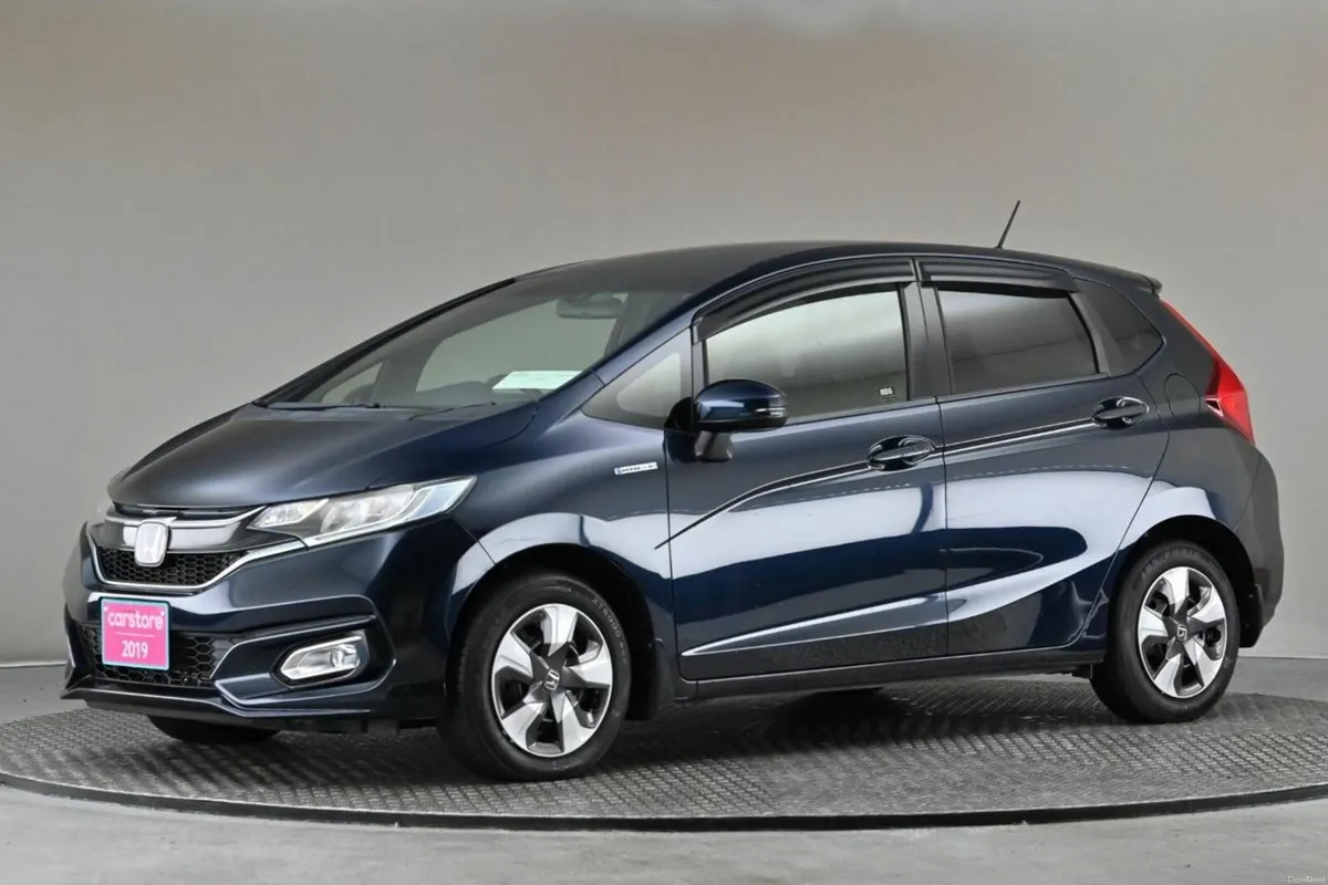 Honda Fit 1.5 HYBRID **BROWN/BLACK LEATHER**REVERS - Image 4