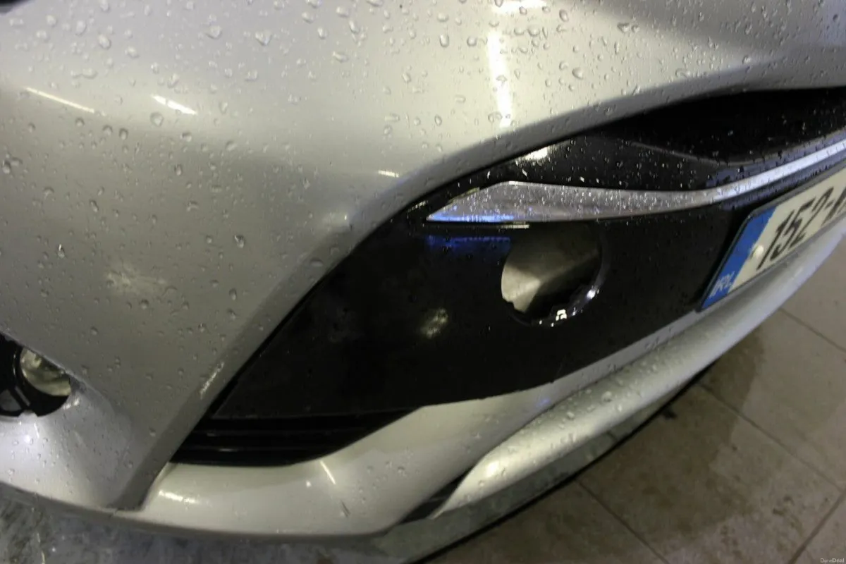 Toyota Avensis 1.6 D-4D Luna Saloon- TENDER 24 - G - Image 3