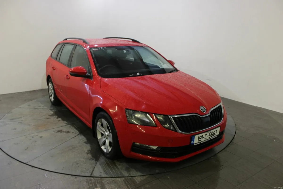 Skoda Octavia COMBI ACTIVE 1.6TDI 115HP - TENDER 1 - Image 1