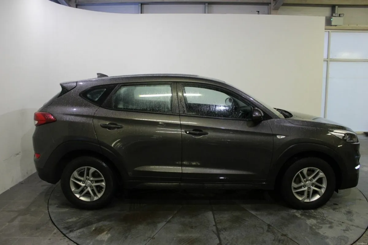 Hyundai Tucson 1.7 D S BL/DR- TENDER 22 - GRADE 2 - Image 3