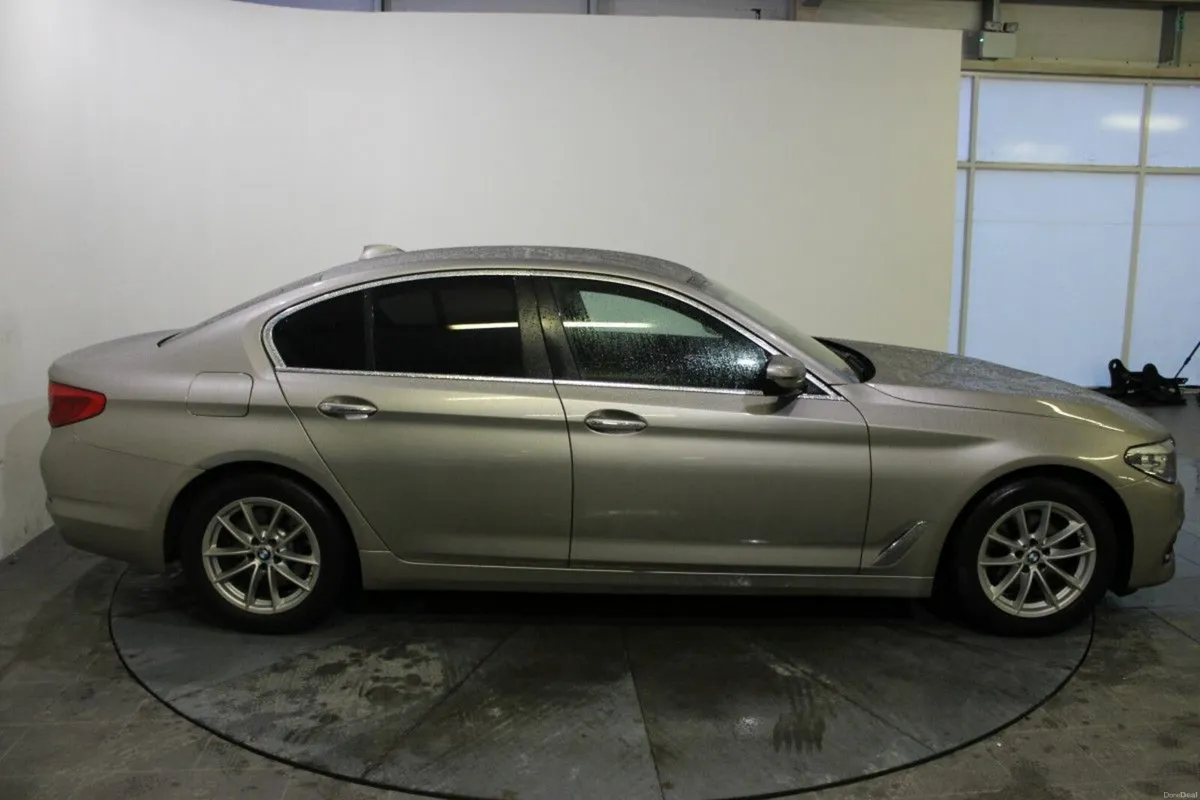 BMW 5-Series 520d SE 18" Auto- TENDER 23- GRADE 2 - Image 3