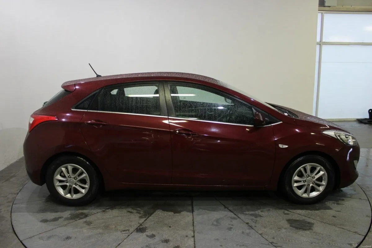 Hyundai i30 1.6 Diesel SE B/D - TENDER 18 - GRADE - Image 3