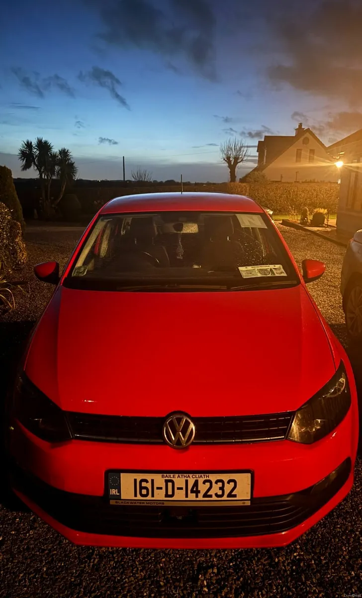 Volkswagen Polo 2016 - Image 2