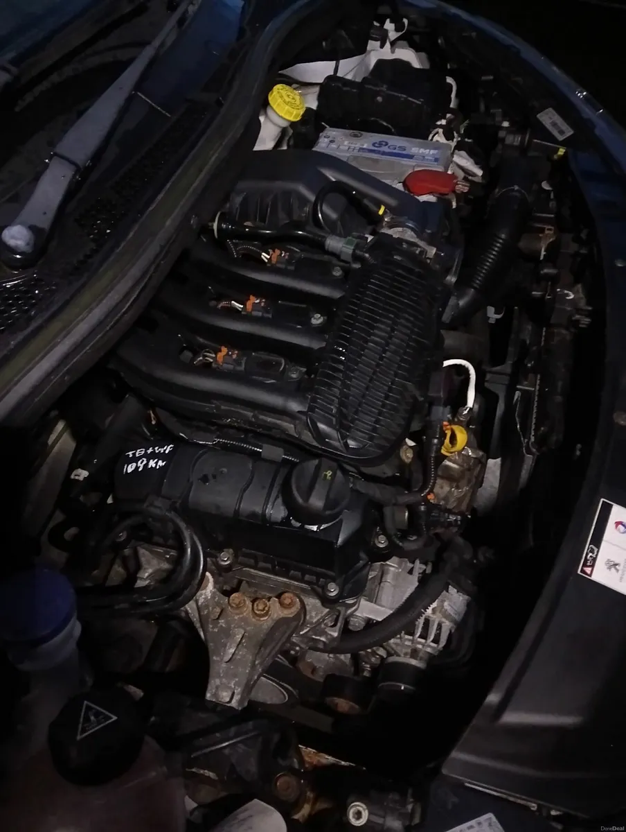 Peugeot 208 2015 - Image 2