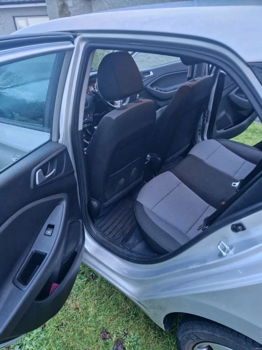 Hyundai i20 - Image 4