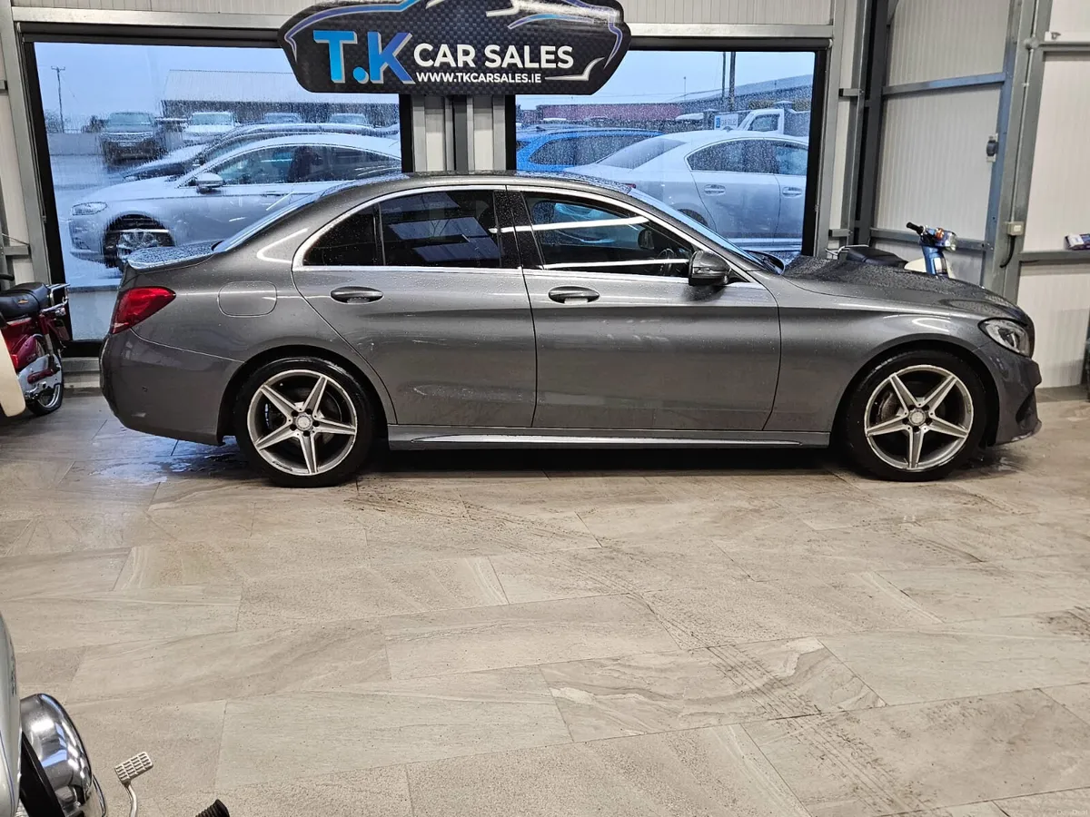 17 MERCEDES BENZ C-CLASS 220 LOW KMS - Image 2