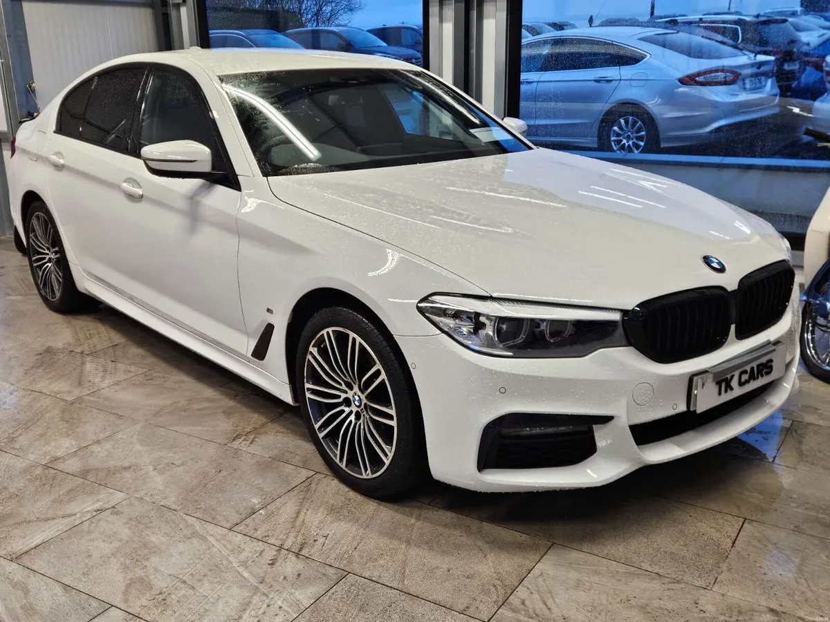 201 BMW 530 E HYBRID LOW KMS - Image 1