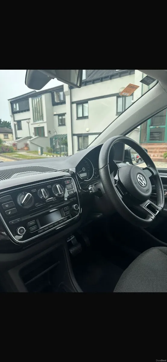 Volkswagen up! 2013 - Image 2