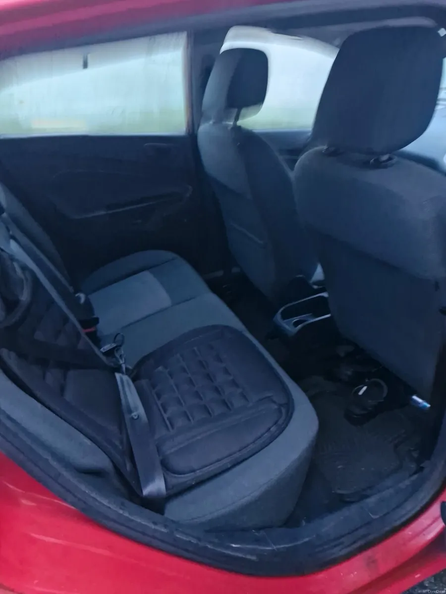 Ford Fiesta 2011 - Image 3