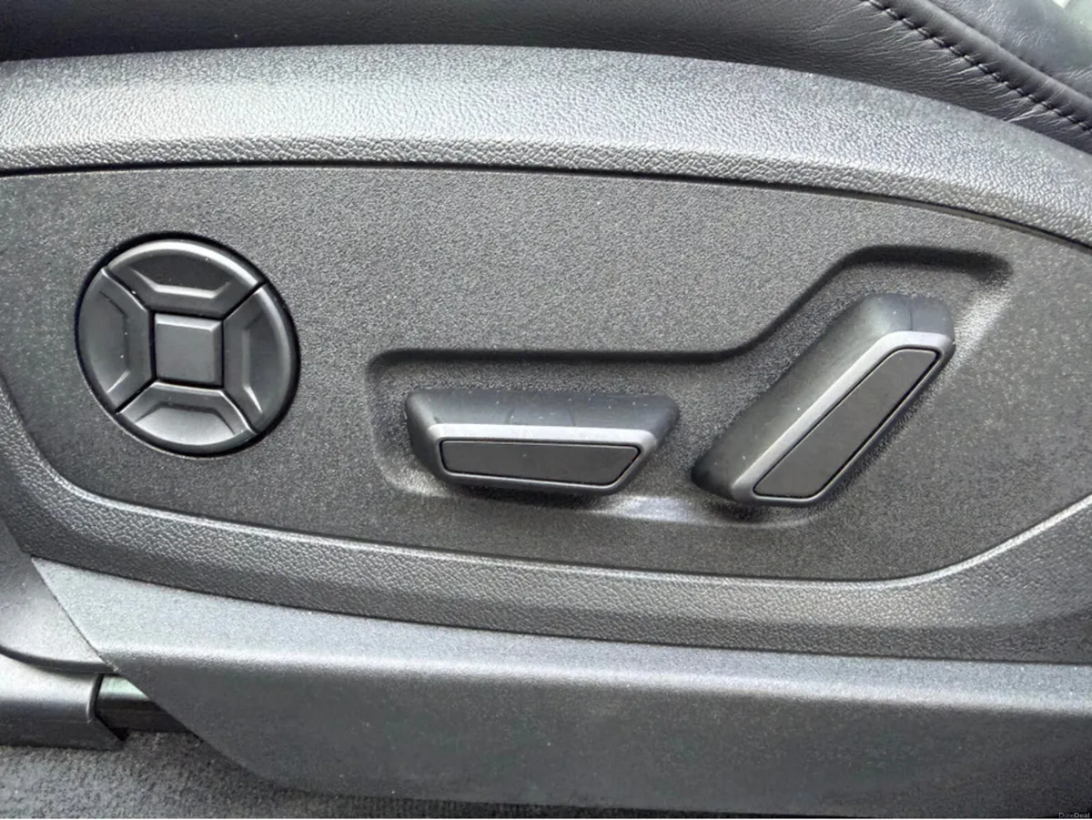 Audi e-tron 55 S LINE QUATTRO COUPE//SUPERB SPEC// - Image 4