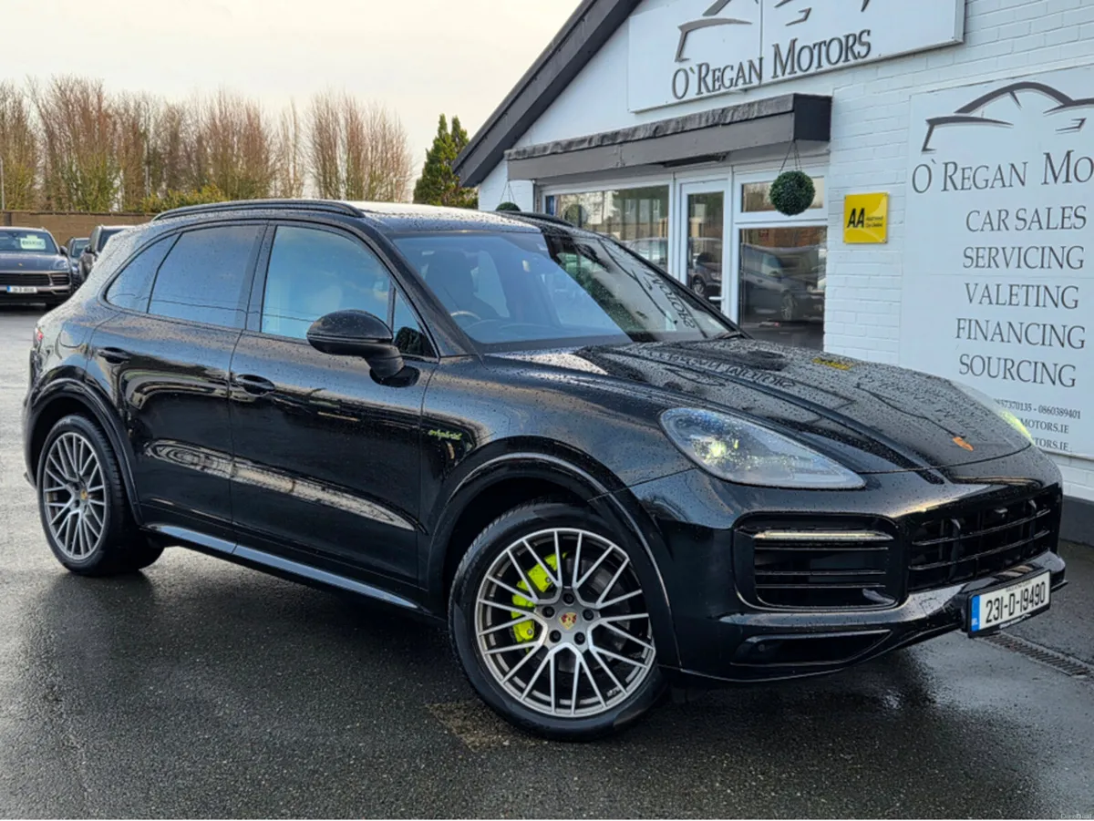 Porsche Cayenne **MASSIVE SPEC** PLATNIUM EDITION - Image 1
