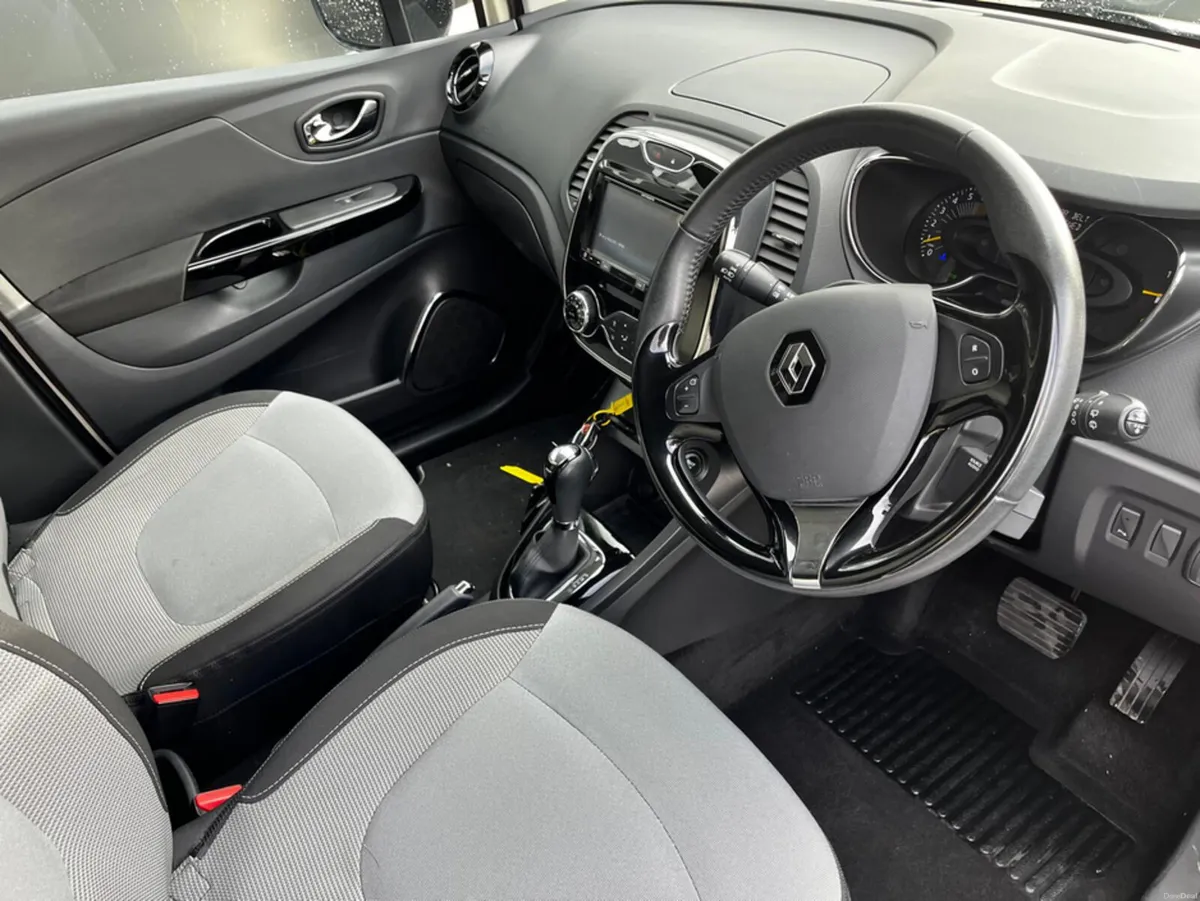 Renault Captur Renault Captur 1.2 petrol, auto, al - Image 4