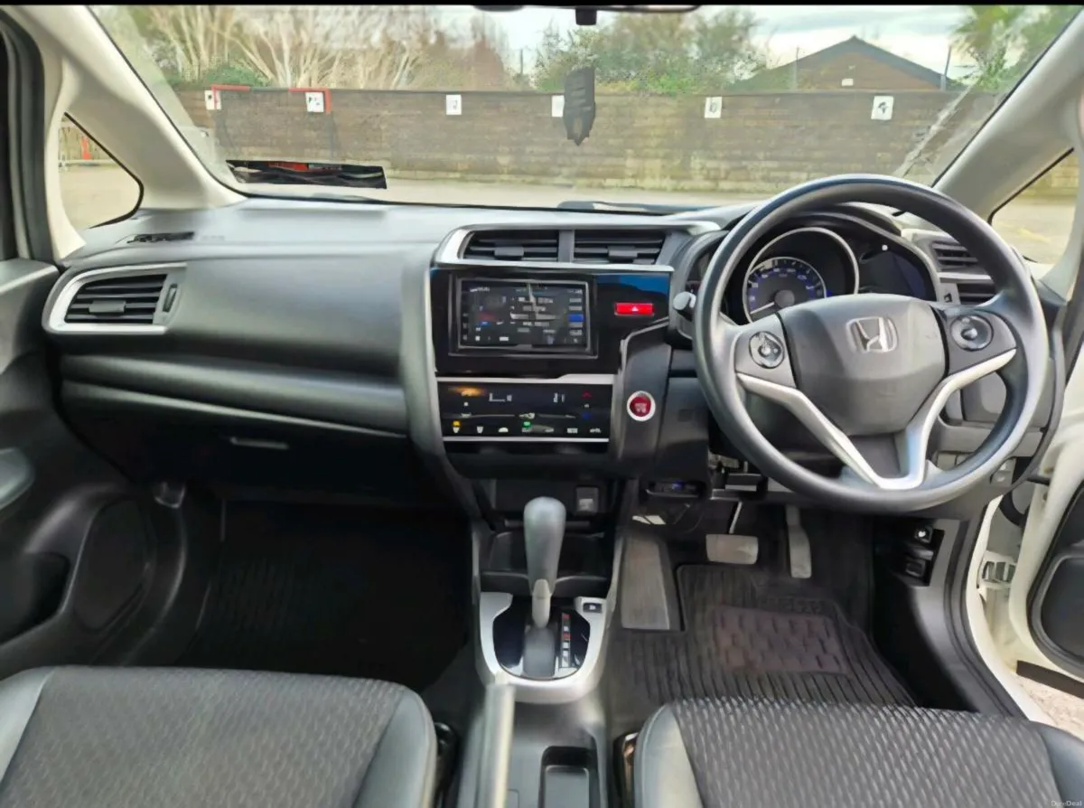 Honda Fit 2016 - Image 4