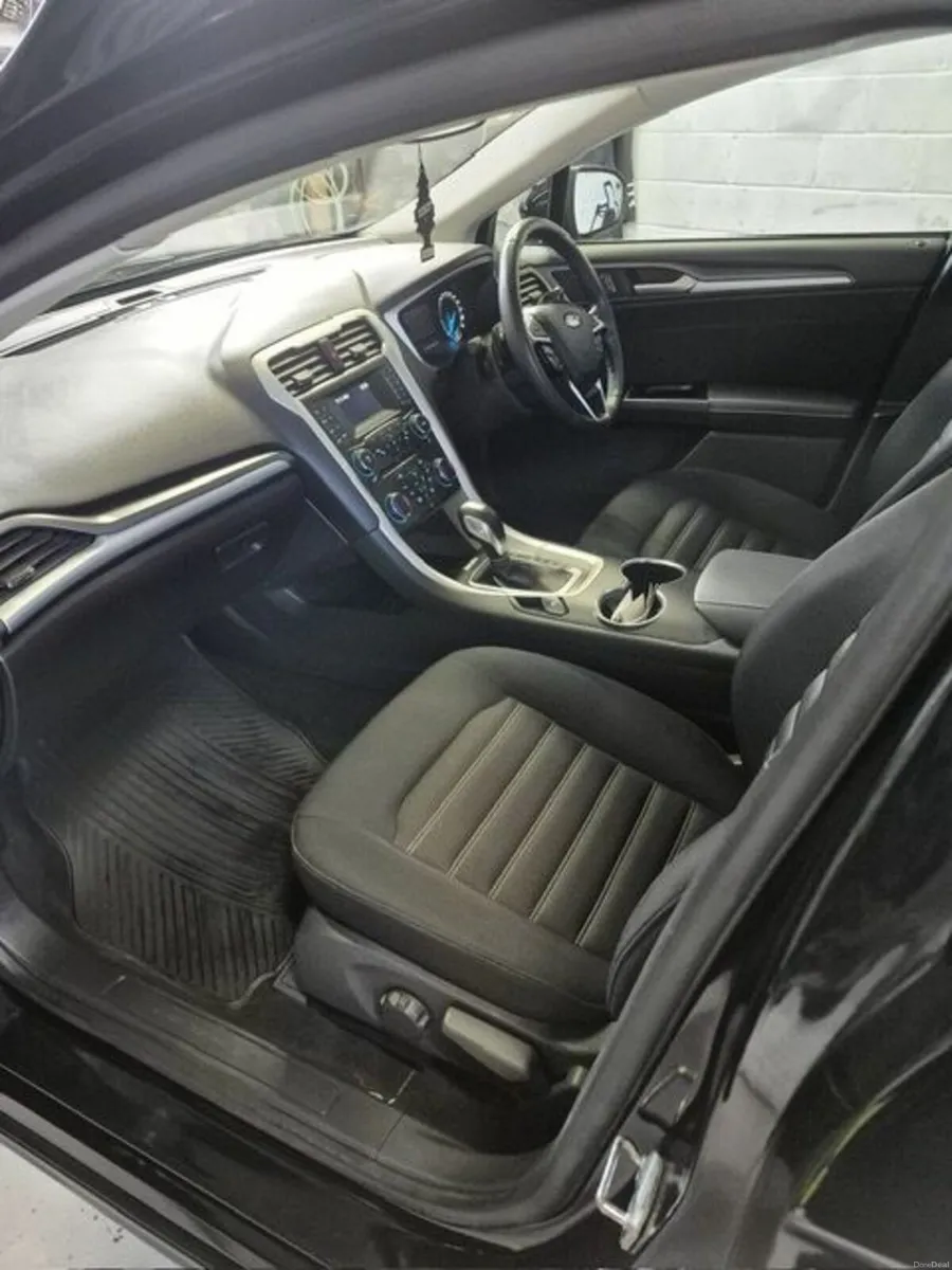 Ford Mondeo 2018 - Image 2