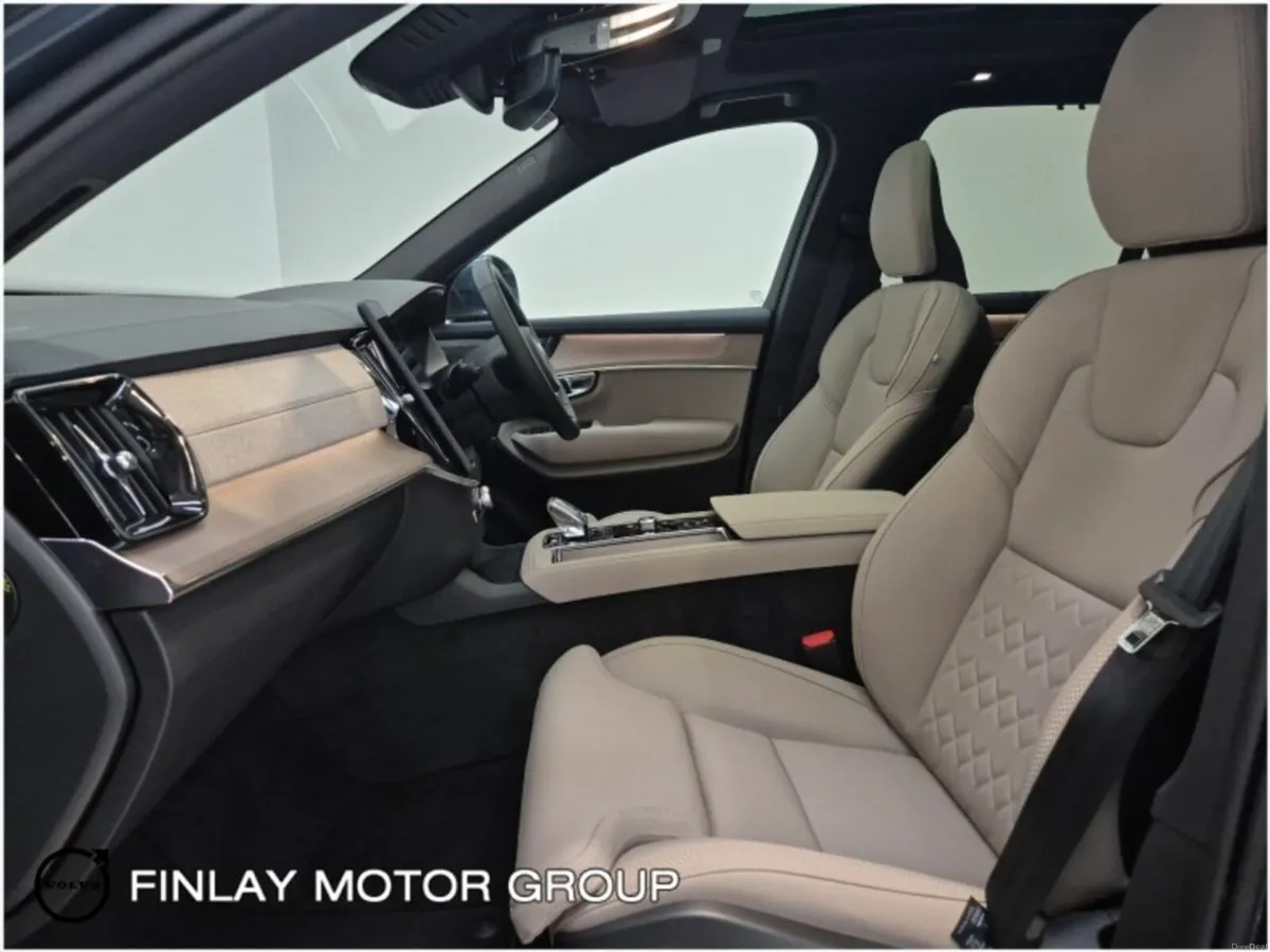 Volvo XC90 T8 Plus Bright, Pan Roof , 21 Inch Allo - Image 4