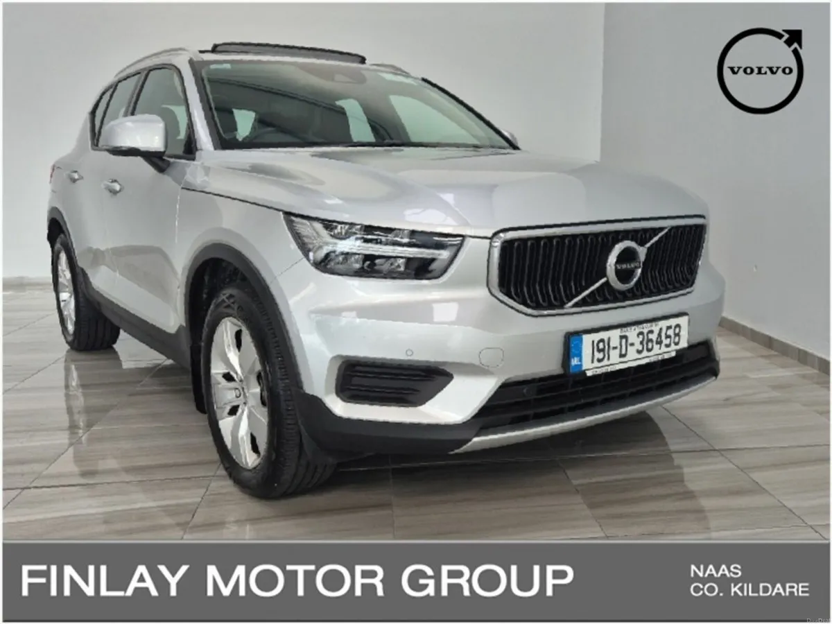 Volvo XC40 T3 (163hp) Momentum 1 year warranty - Image 1