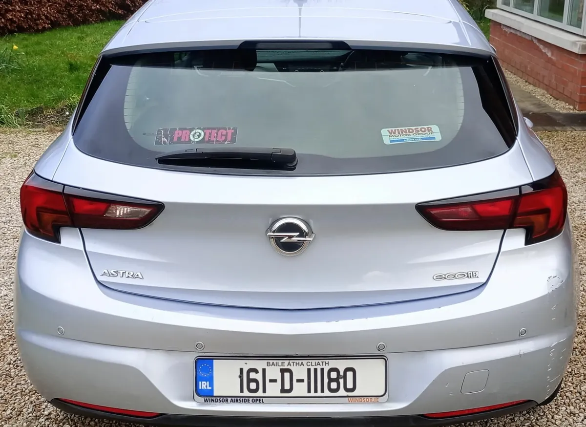 Opel Astra 2016 [1 owner] - Image 3