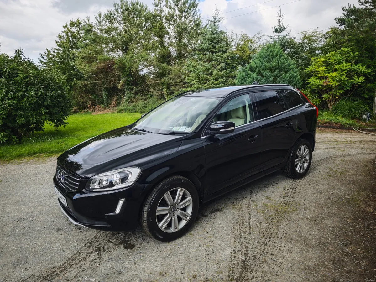 Volvo XC60 2017 190BHP - Image 3