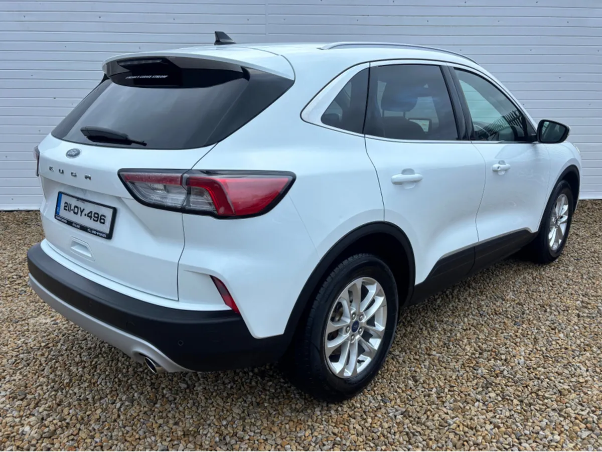 Ford Kuga TITANIUM 5DR 1.5 TD 120 - Image 4