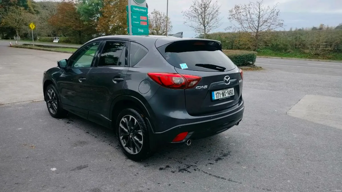 2017 Mazda CX5 Platinum - Image 3