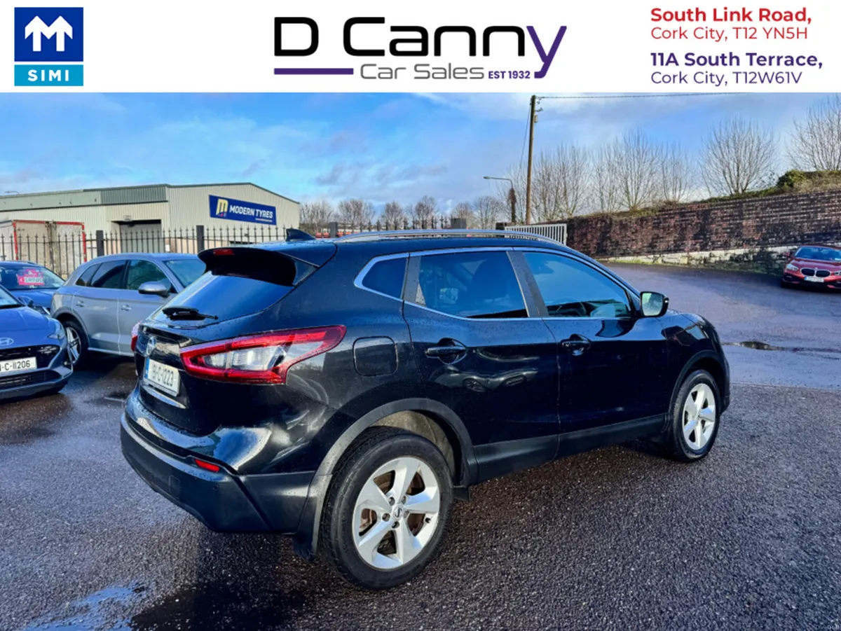 Nissan Qashqai 1.5 DSL SV SS 18 4DR - Image 4