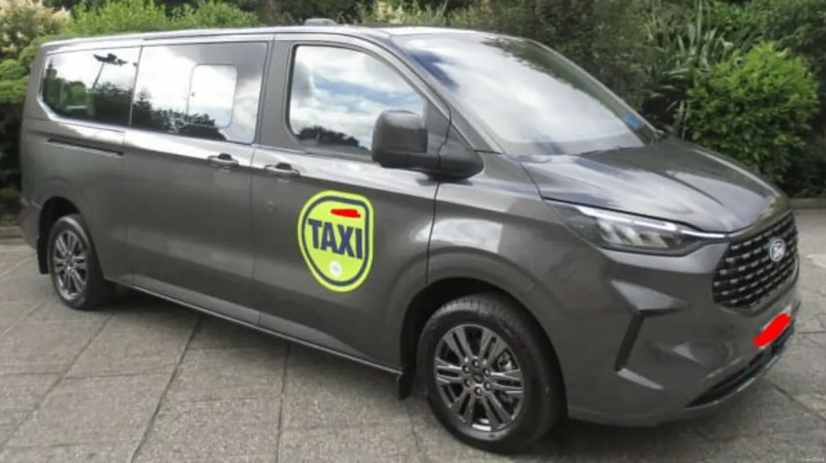 Ford tourneo plug in hybrid High spec 2026 - Image 1