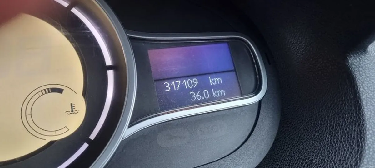 2010 Renault Grand Megane - Image 2